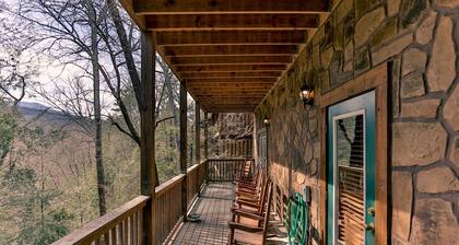 5 BR Resort perheen mökki Gatlinburg w / biljardipöytä, kylpytynnyri, PS4, lemmikkieläinystävällinen