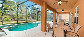 Serene Pool Home Overlooking Conservation Area 🌳🏊‍♂️