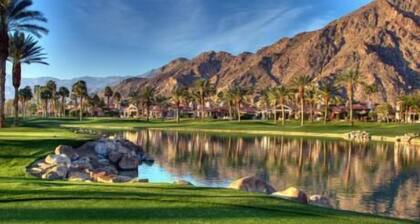 239-One Bedroom, Pool, Hot Tub, Putting Green