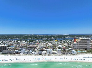 Beach nearby, sun-loungers, beach umbrellas, beach towels