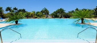 Crown Royal Villas, Priory