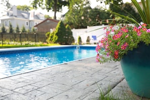 Piscine extérieure, piscine chauffée