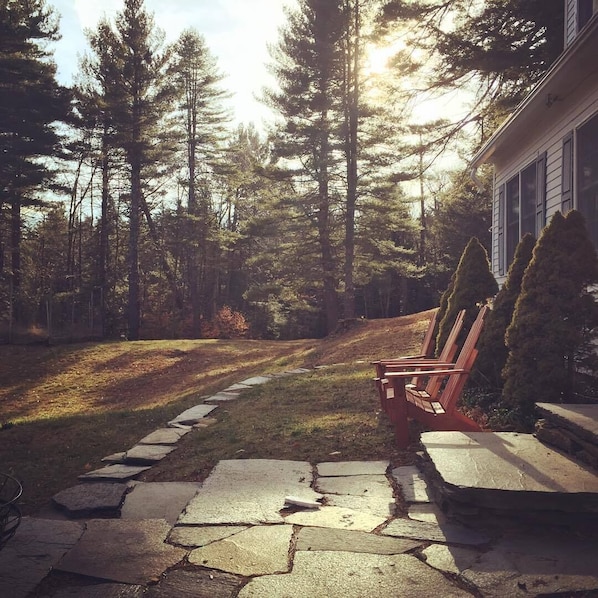 Property grounds - Plainfield House in a 10,000 acre state forest and private pond (Plainfield)