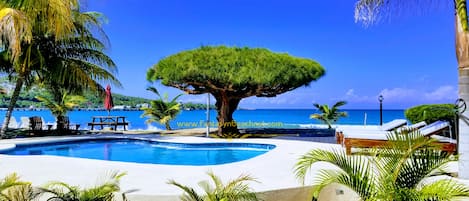 Piscine extérieure