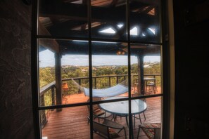 Interior - Lovely Hill Country Resort Style SPA/POOL-Sleeps 14 -20min DOWNTOWN (Austin)