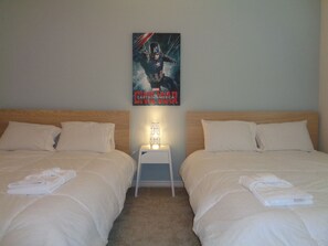 3 bedrooms, iron/ironing board, free WiFi, bed sheets
