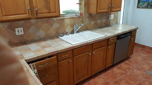 Private kitchen - Beautiful and relaxing South Florida House (West Palm Beach)