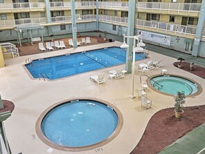 Piscina interna, piscina externa