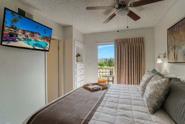1 bedroom, iron/ironing board, internet, bed sheets - 234 Relax by the Park with Views & Putting Green Onsite! (Scottsdale)