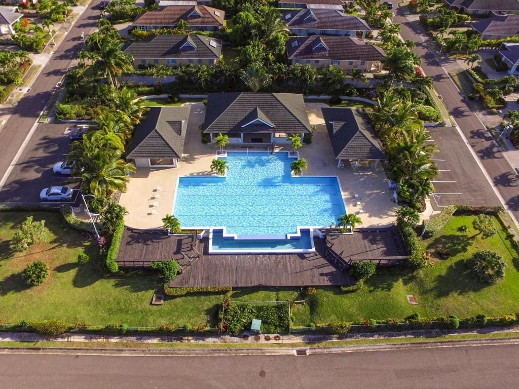 Una piscina infinita