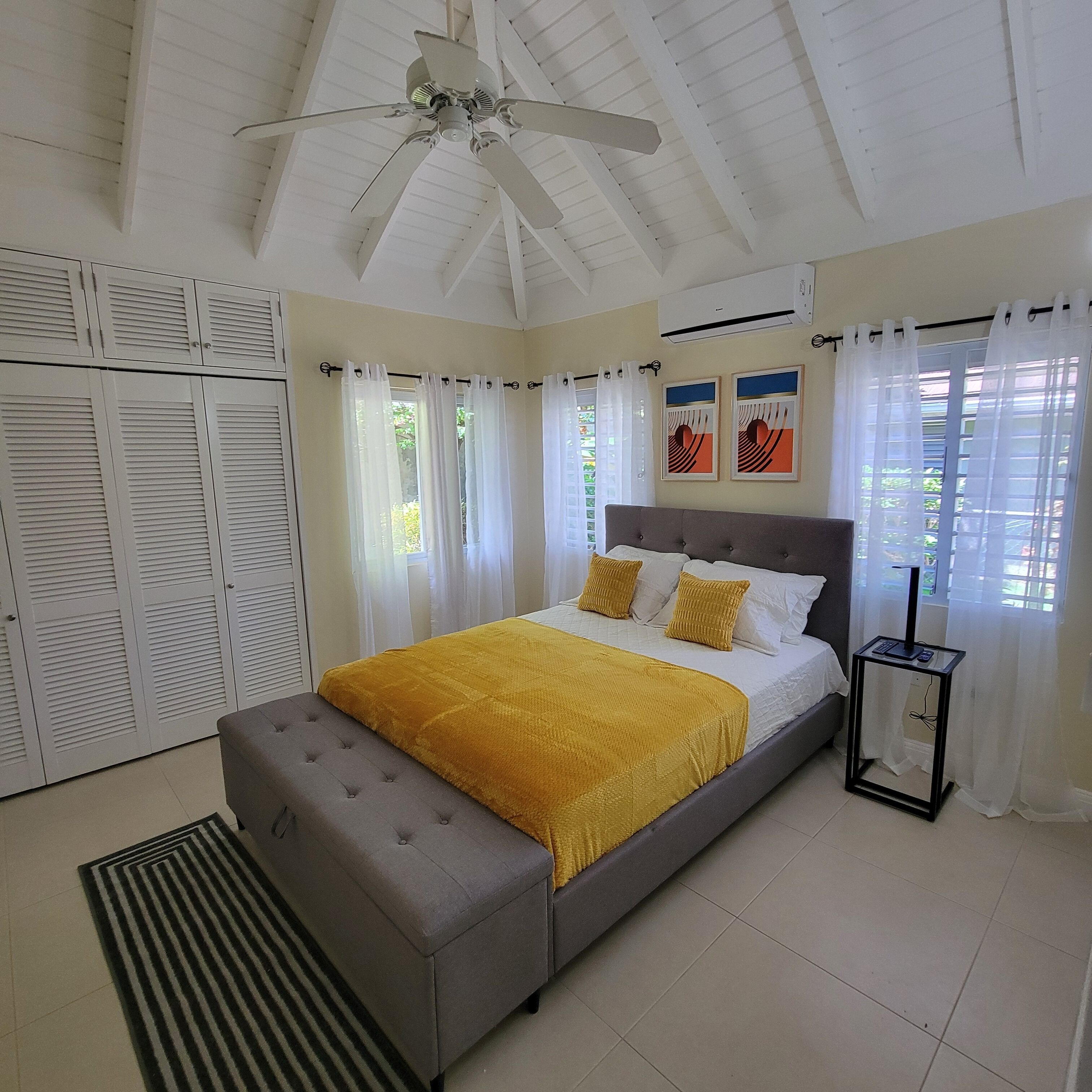 3 bedrooms, iron/ironing board, free WiFi, bed sheets