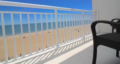 OceanSands Oceanfront Free Bike & Chair Use Aquarium Admission