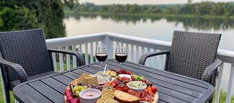 MASTERS OASIS: GOLF TEE OFF, Pool, Fish, Kayak, Fire Pit, WATER VIEWS, NATURE!