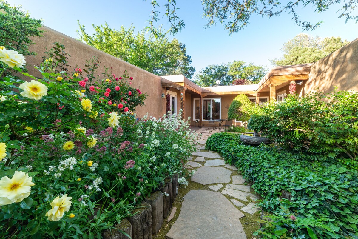 Private and Peaceful Albuquerque Hacienda