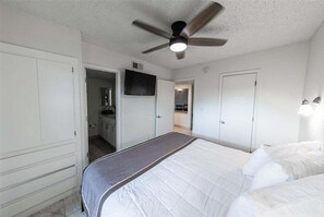 1 bedroom, iron/ironing board, internet, bed sheets