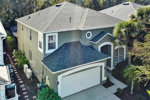 Exterior - Luxury  Home - 5 Minutes From Disney - Star Wars Theatre! (Kissimmee)