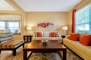 LED-TV, TV-spill, DVD-spiller og musikkbibliotek