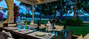 Stunning  Vilamoura Villa with Heated Pool in Extensive mature gardens