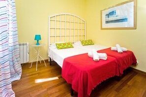 1 dormitorio, escritorio, tabla de planchar con plancha y wifi gratis