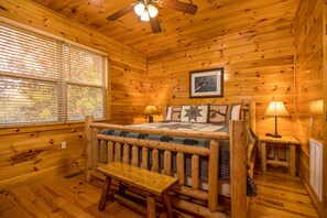 5 bedrooms, desk, iron/ironing board, travel crib
