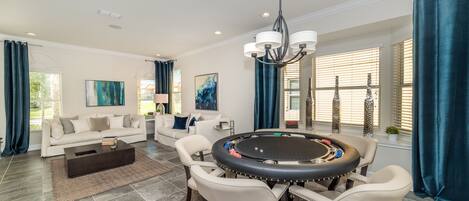 Spielezimmer