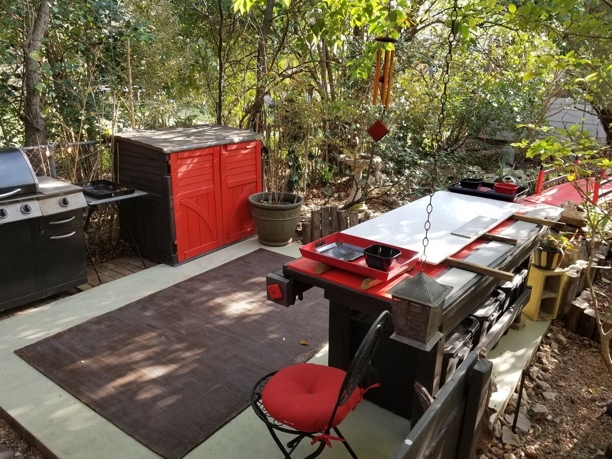 Photo 19 of Beautiful 5 rm.Hardwood Austin Home!