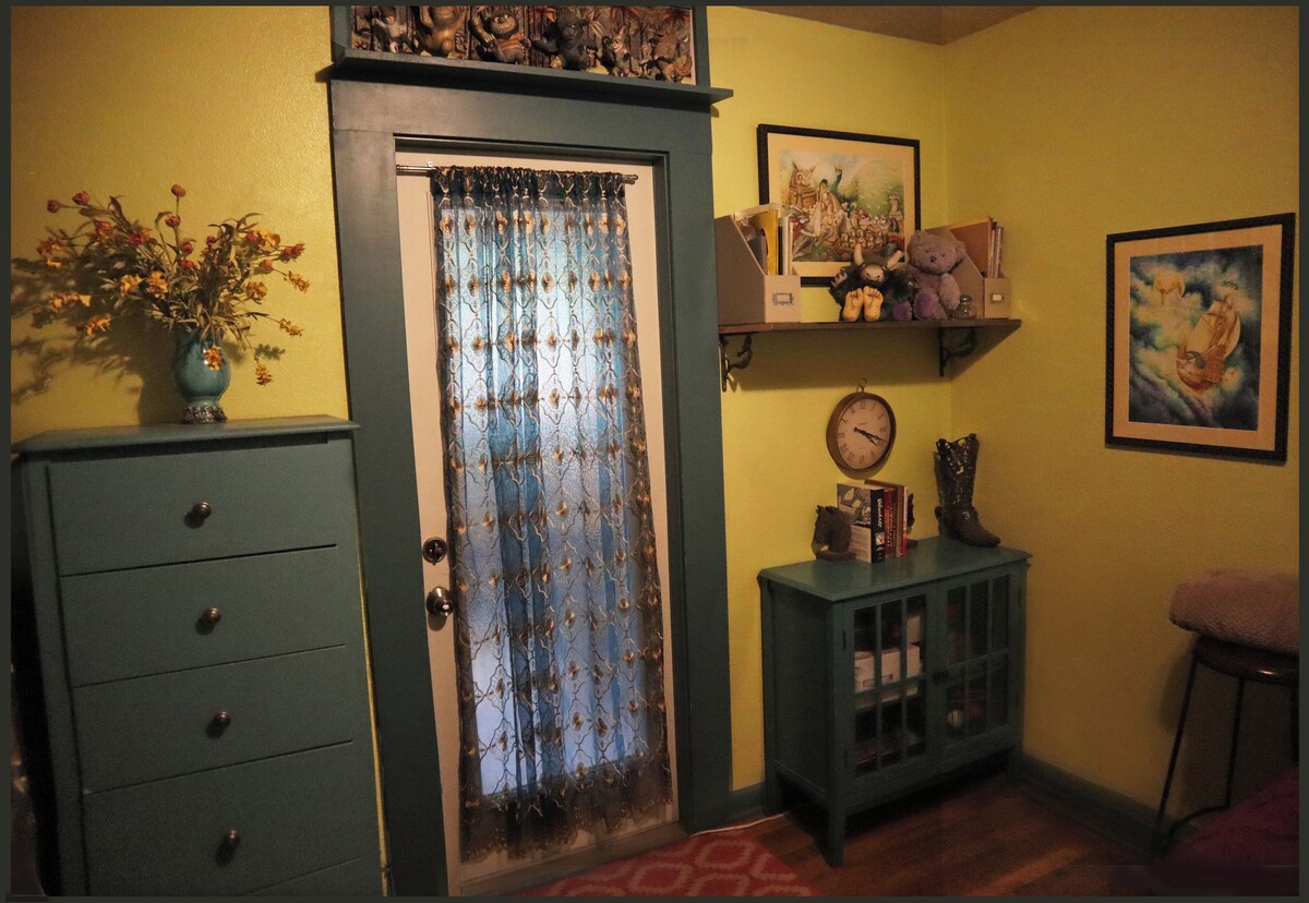 Photo 8 of Beautiful 5 rm.Hardwood Austin Home!