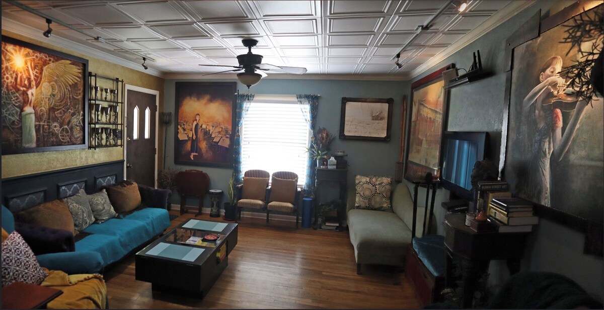 Photo 2 of Beautiful 5 rm.Hardwood Austin Home!