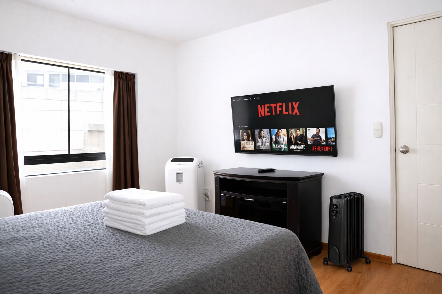 1 bedroom, in-room safe, desk, soundproofing