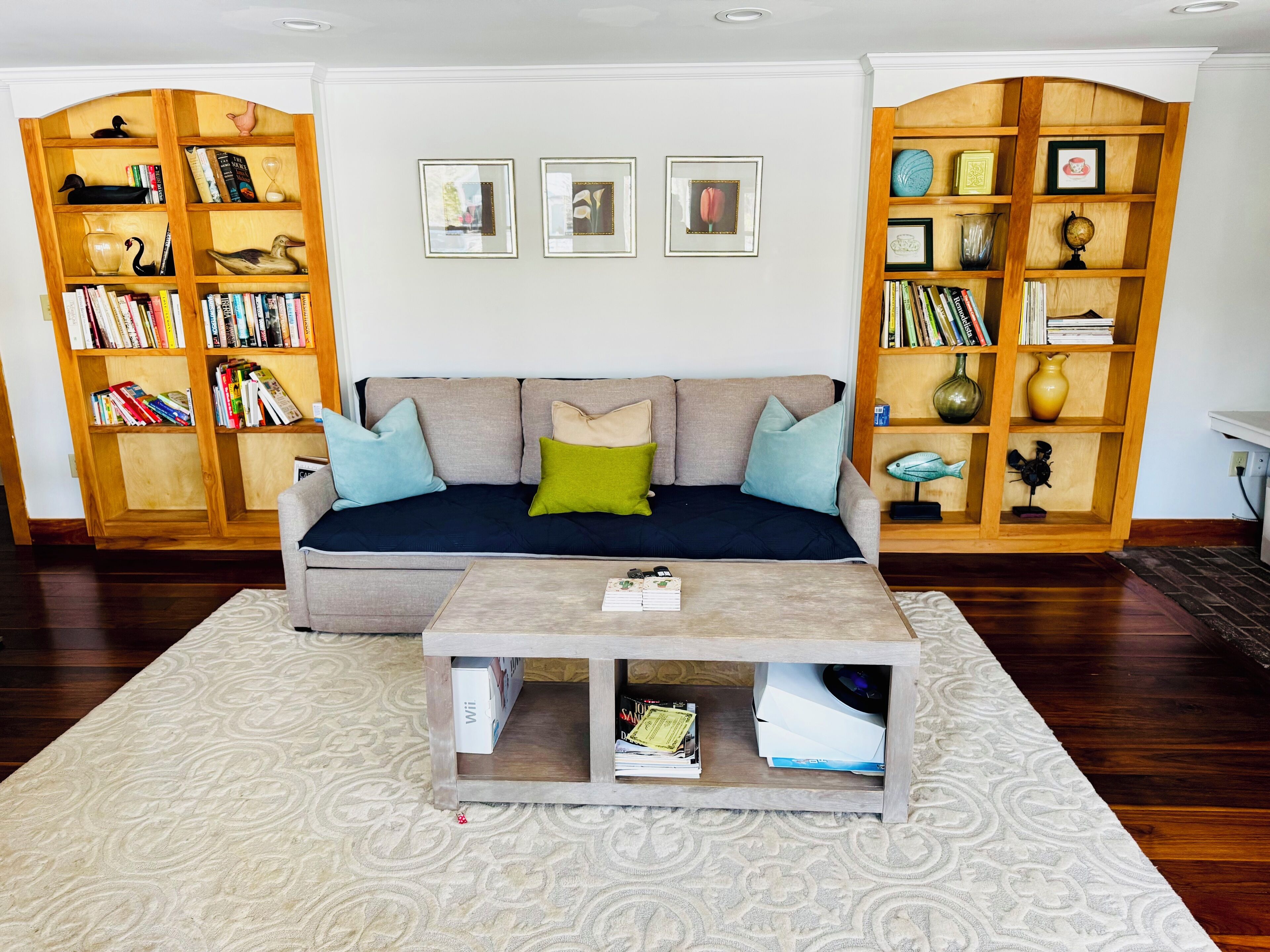 Smart TV, video games, books