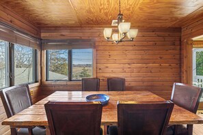 Dining - Once Upon a Tide: True Beach House (WADING RIVER)