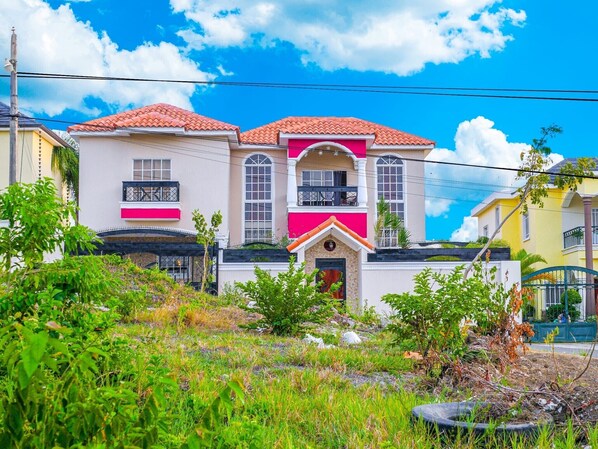 Exterior - Puerto Plata Butterfly Villa (Puerto Plata)
