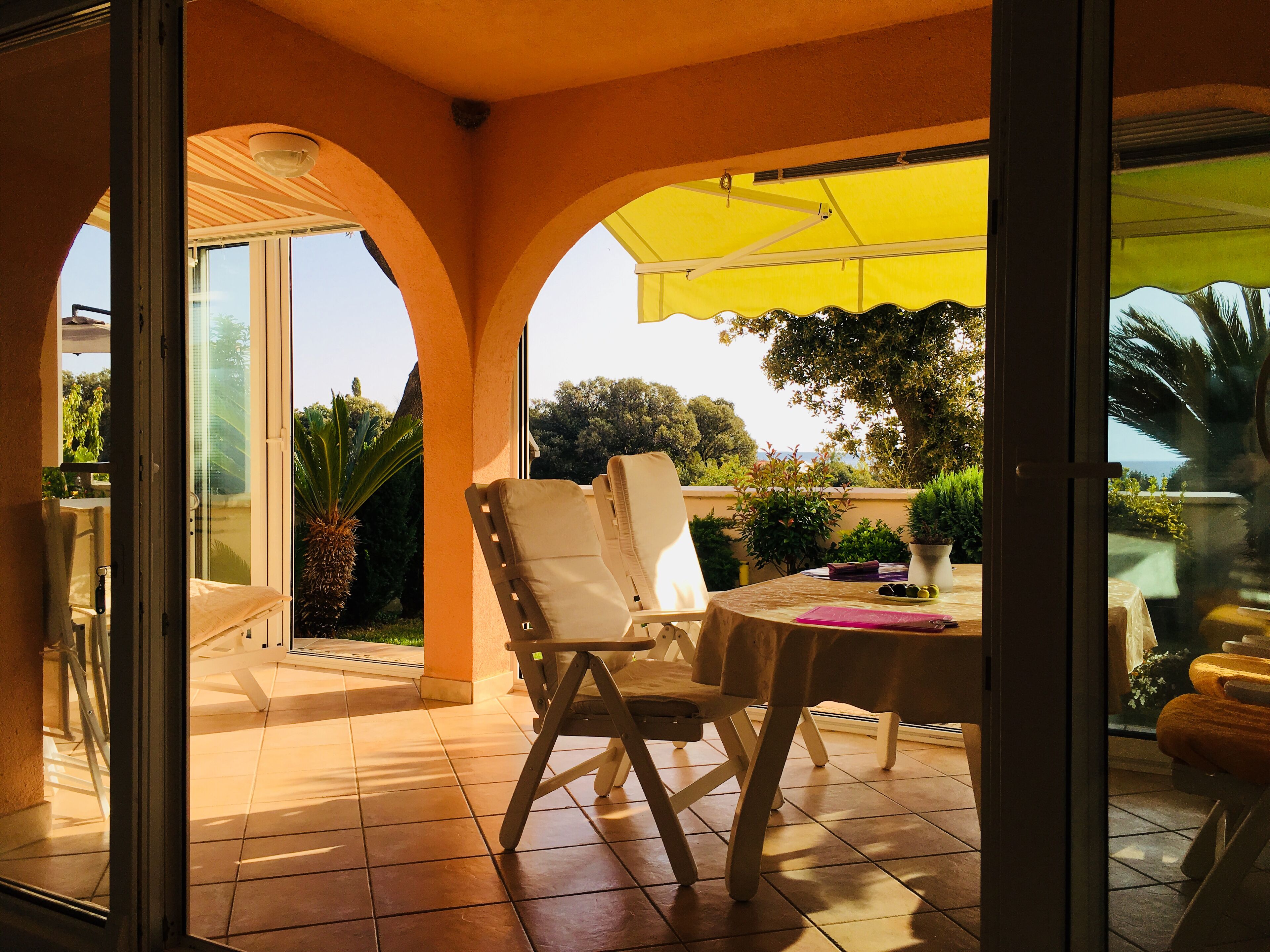 Terrace
Dining Room
Garden View
Sea View
Sun Beds
