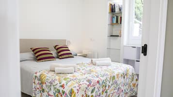 2 dormitorios, tabla de planchar con plancha, wifi gratis y ropa de cama
