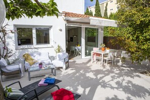Outdoor dining - Lovely apartment at 50m from the beach. 4 pers. Wifi. A/C. (Dénia)