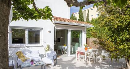 Maravilloso apartamento a 50m de la playa. 4 pers. Wifi. A/A.