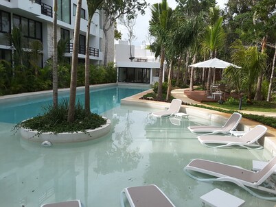 Relax in Mayan paradise - beach and PGA golf resort