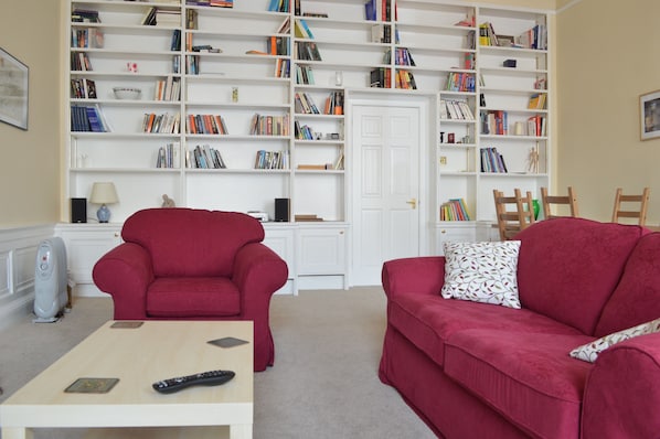 TV, fireplace, offices
