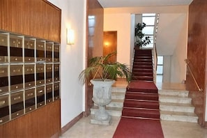 Interior - Luxury property in Vatican area 5 BR & 5BA Terrace and Jetted tubs A/C Wif (Roma)