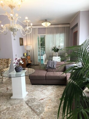 Smart TV, books, music library, printers - Luxury property in Vatican area 5 BR & 5BA Terrace and Jetted tubs A/C Wif (Roma)