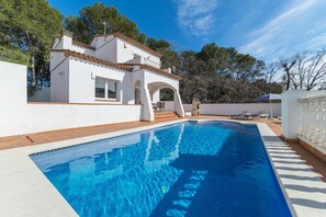 Pool - Olalla: Villa with private pool in L'Escala (L'Escala)