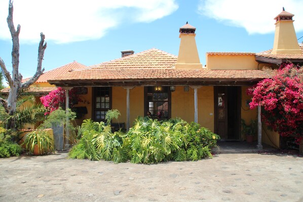 Exterior - Los Marantes Holiday Homes in Puntagorda, La Palma (Puntagorda)