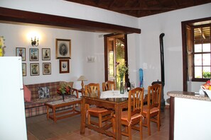 Dining - Los Marantes Holiday Homes in Puntagorda, La Palma (Puntagorda)