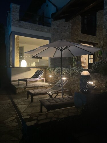Gaia villa with pool in the heart of Langhe CIR00402900029