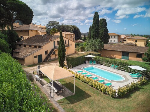 PRIVATER POOL AGRITURISMO FATTORIA LA PIEVE -VILLA FRANTOIO 8 km von Pisa 
