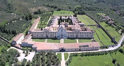 PRIVATE POOL AGRITURISMO FATTORIA LA PIEVE -VILLA FRANTOIO 8 km from Pisa