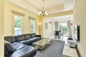 Televisión y reproductor de DVD 