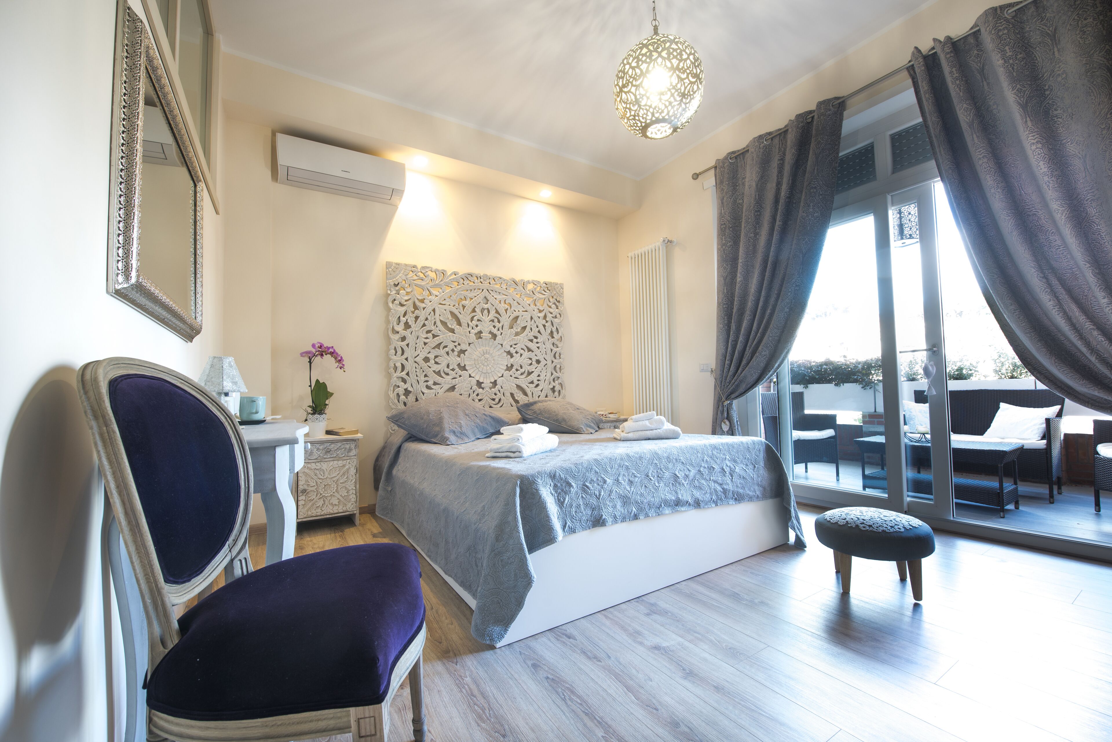 5 bedrooms, in-room safe, iron/ironing board, WiFi