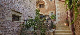 Stone Villa Olga piscina compartida y vistas al mar, 3 dormitorios, barbacoa