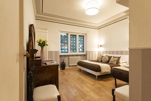 2 bedrooms, desk, travel crib, free WiFi
